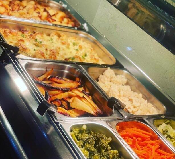 فندق The Fountain Inn & Riverside Restaurant