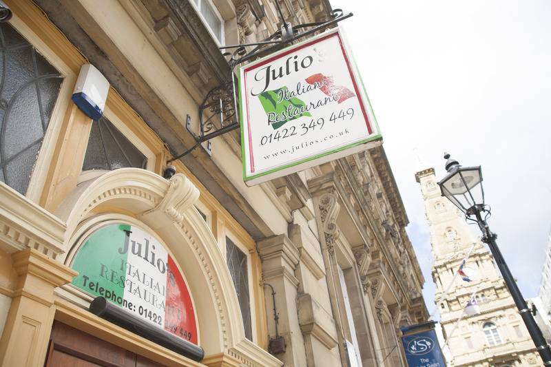 בית מלון כפרי The White Swan, Halifax