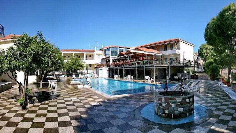 هتل Theofilos Classic