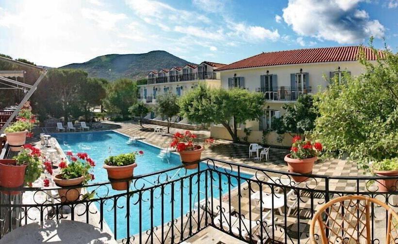 هتل Theofilos Classic