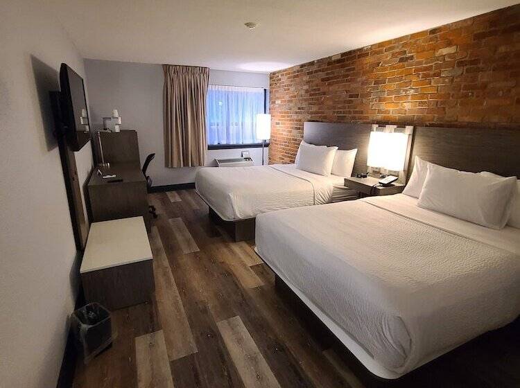 فندق Travelodge By Wyndham Barrie