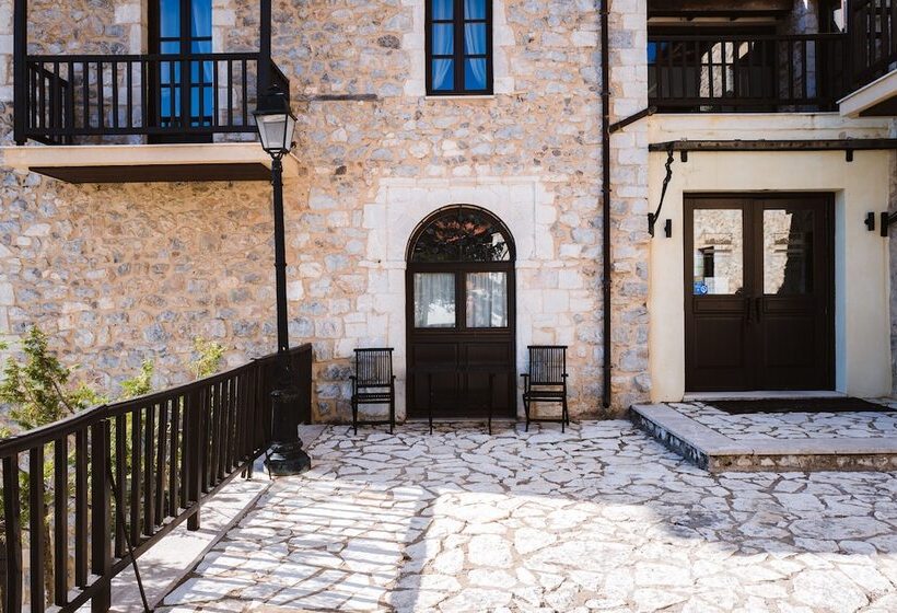 בית מלון כפרי Trikolonion Country Stemnitsa