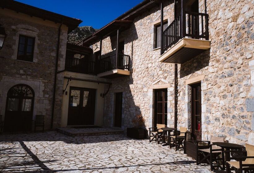 בית מלון כפרי Trikolonion Country Stemnitsa