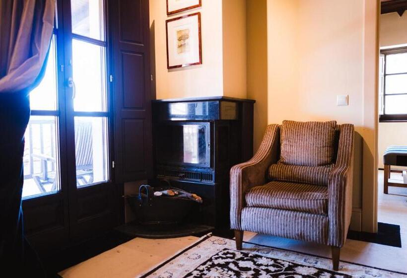 בית מלון כפרי Trikolonion Country Stemnitsa