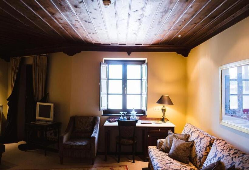 בית מלון כפרי Trikolonion Country Stemnitsa