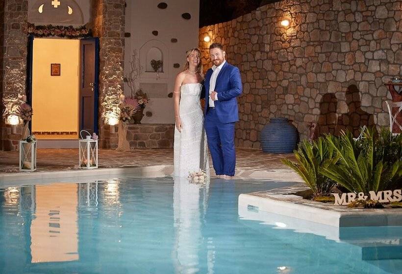 Kerame Studios & Apartments