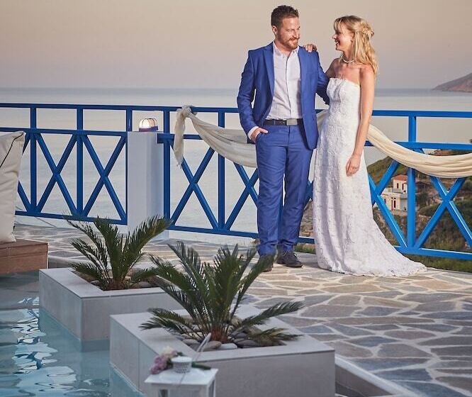 Kerame Studios & Apartments