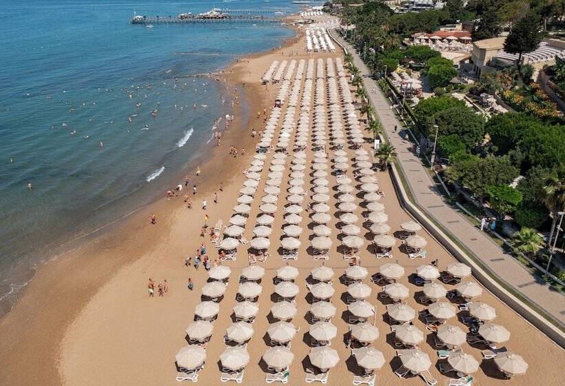 Melas Resort