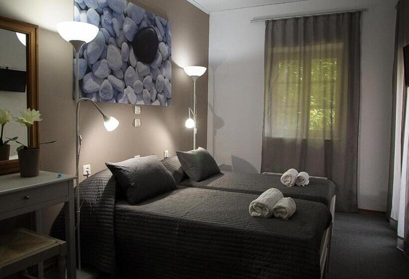 Olive Press Hotel & Apartments