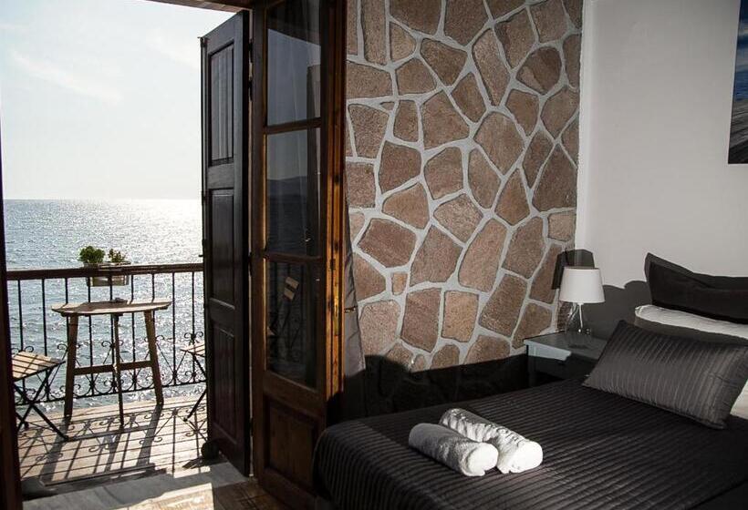 Olive Press Hotel & Apartments