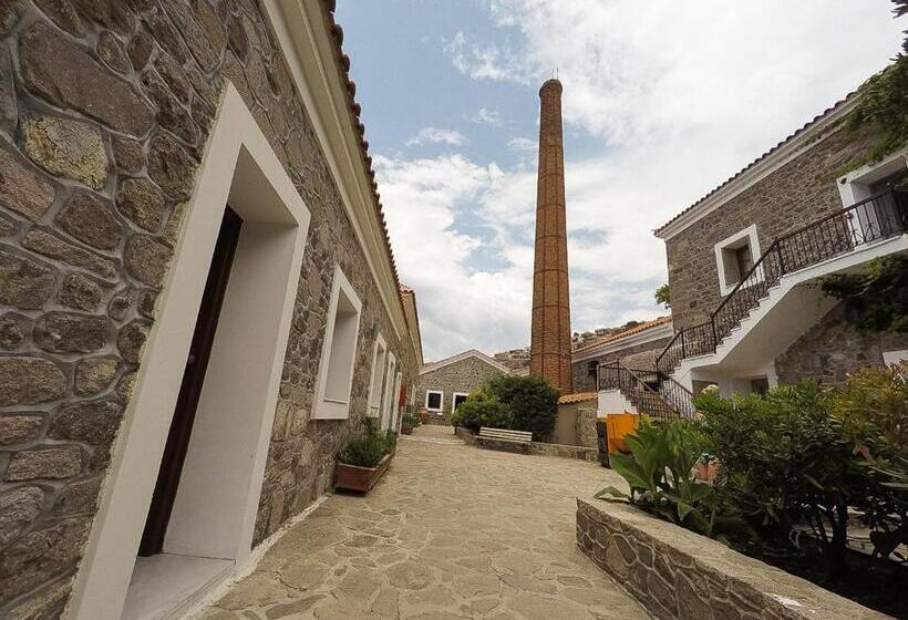 Olive Press Hotel & Apartments