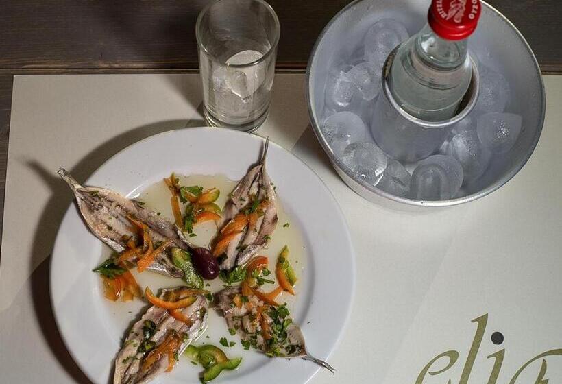 Olive Press Hotel & Apartments