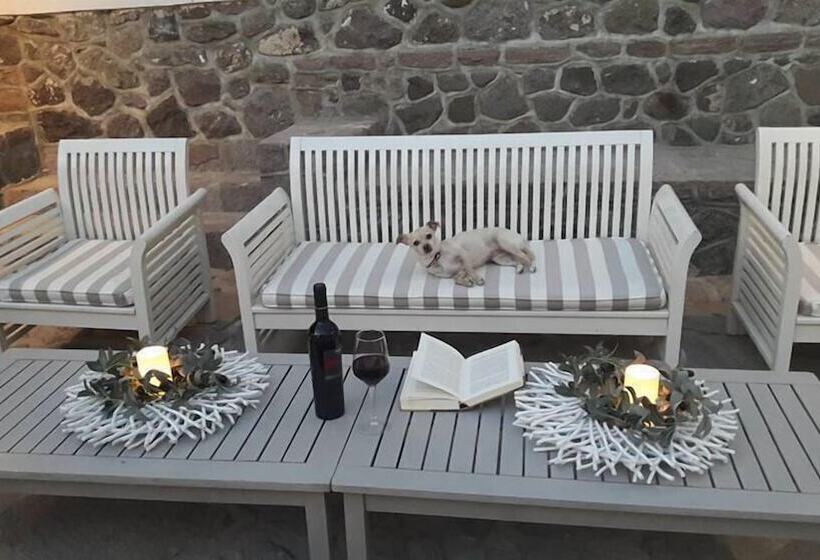 Olive Press Hotel & Apartments