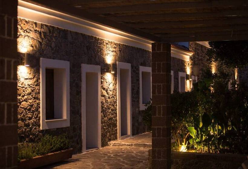 Olive Press Hotel & Apartments