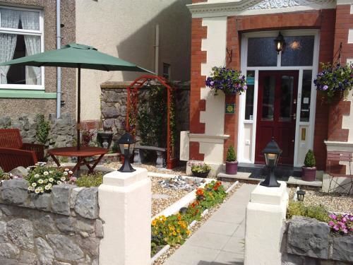 بنسيون Ascot House (adults Only)