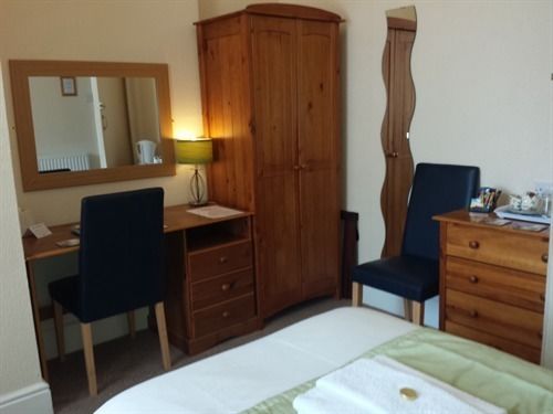 Пансион Ascot House (adults Only)