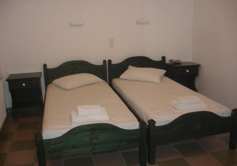 Siroco S Rooms And Studios