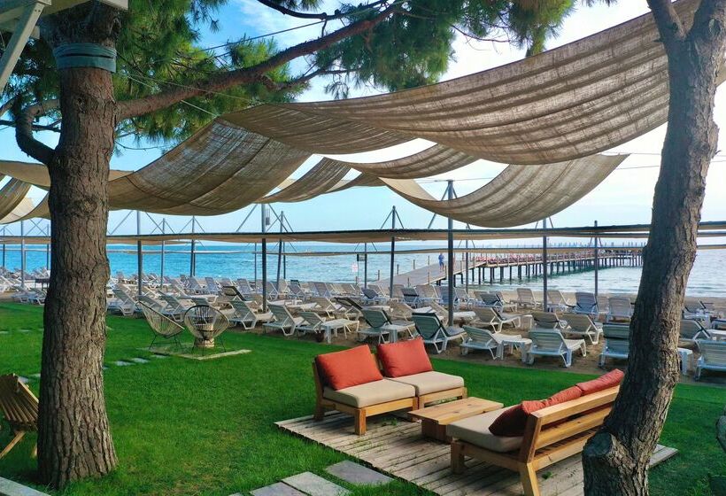 Thalia Beach Resort Hotel