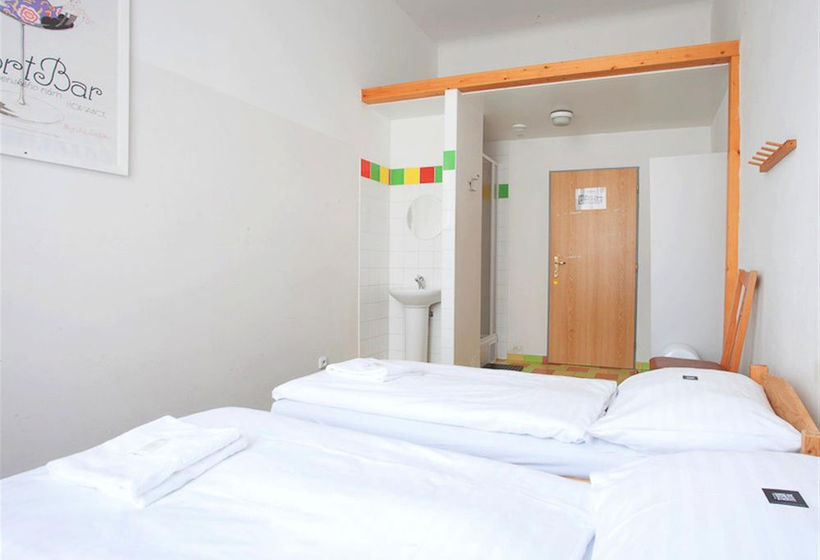 Travellers Hostel Dlouha