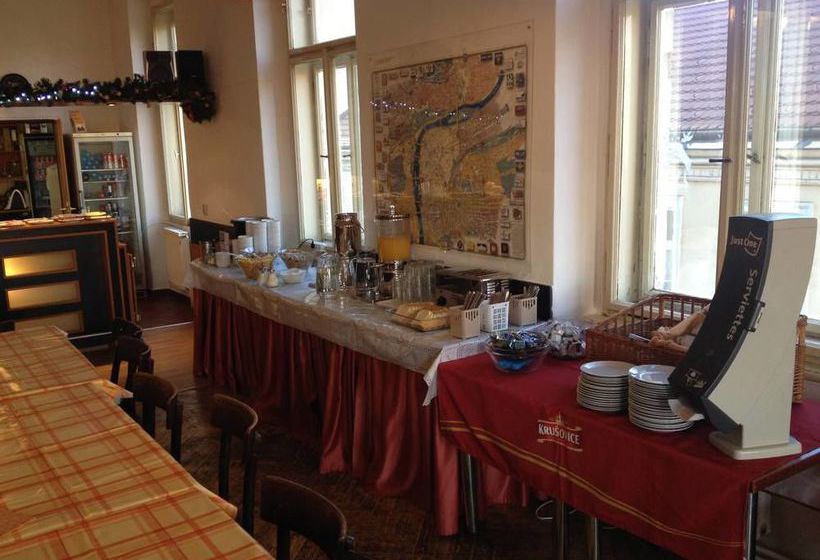 Travellers Hostel Dlouha