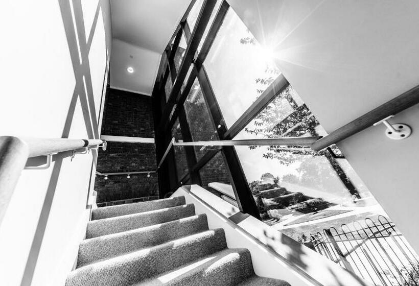 Birchover Bridgford Hall