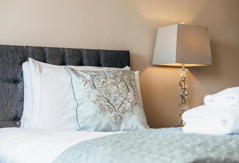 Birchover Bridgford Hall