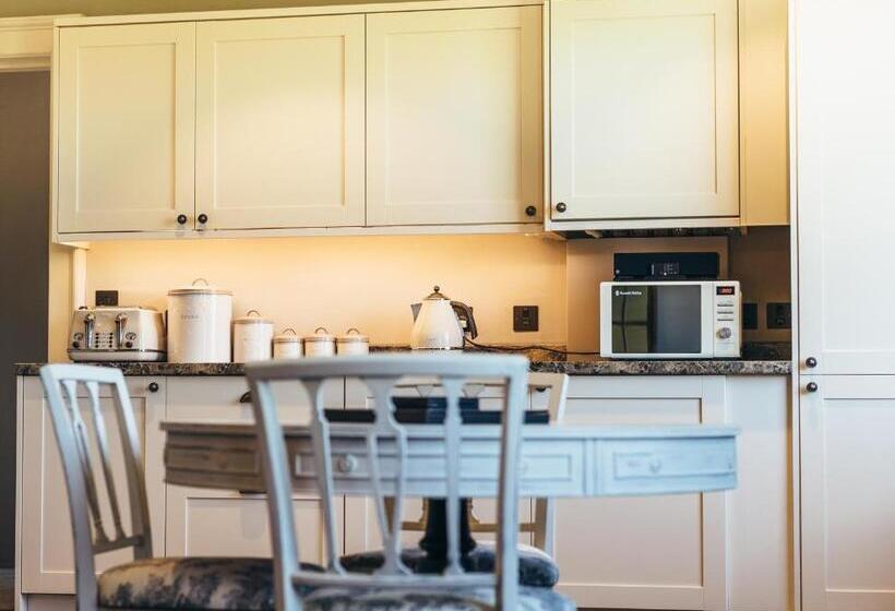 Birchover Bridgford Hall