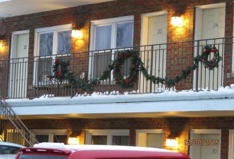 هاستل Gateway Inn