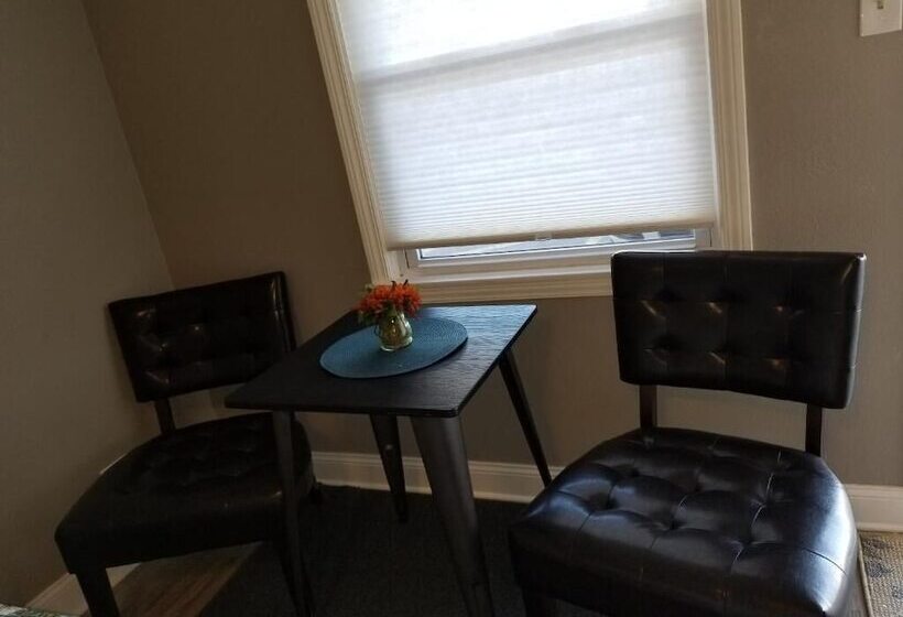 هاستل Gateway Inn