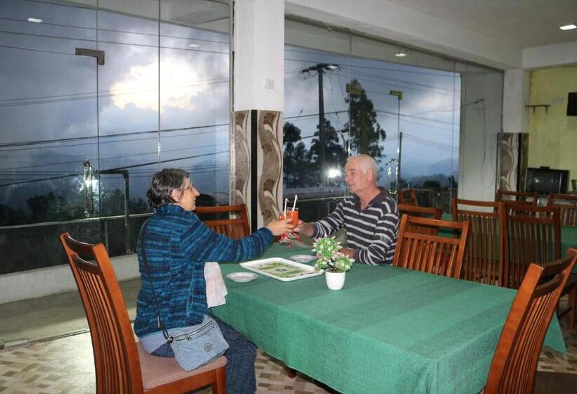 ユースホステル Queens Rest Inn