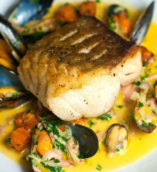 הוסטל The Fenwick Steak & Seafood Pub