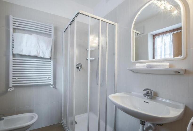 بنسيون Affittacamere Blank