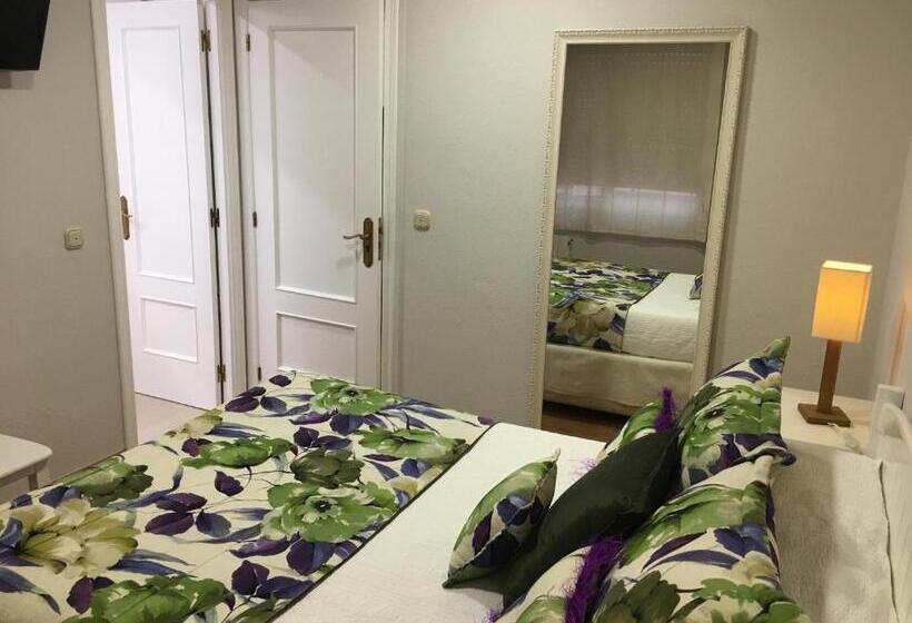 بنسيون Hostal Restaurante Alarico