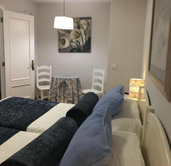 بنسيون Hostal Restaurante Alarico