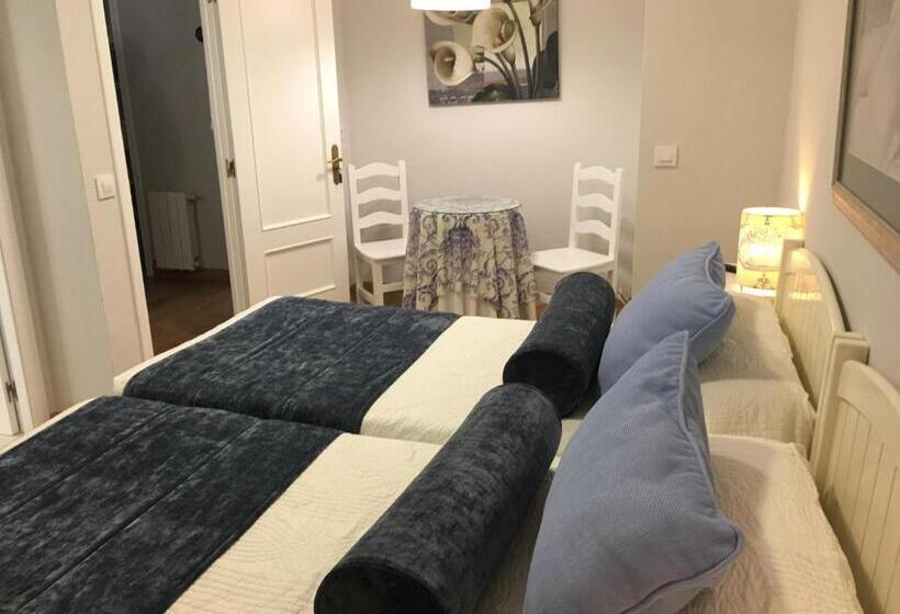 بنسيون Hostal Restaurante Alarico