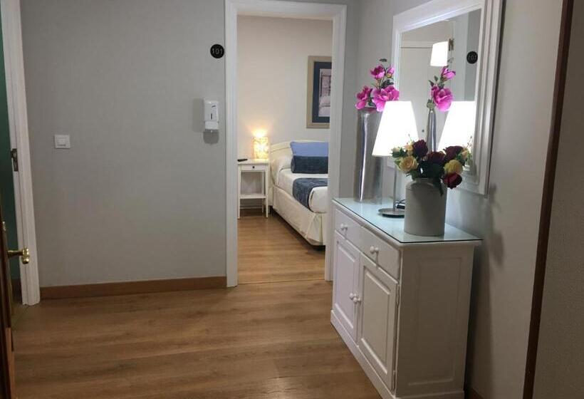 بنسيون Hostal Restaurante Alarico