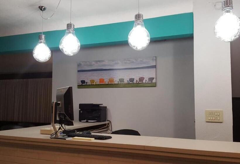 پانسیون Hostal Rosi