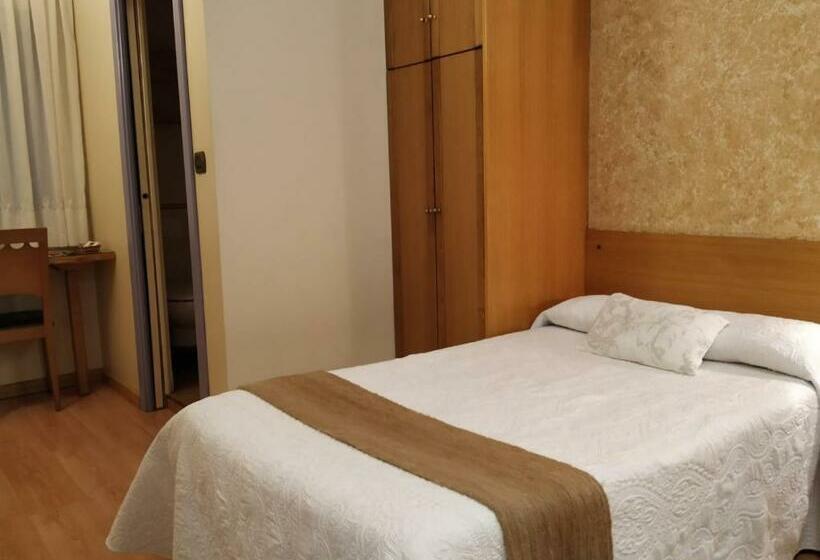 بنسيون Mélida Ostatua