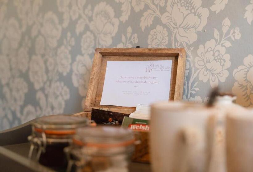 فندق صغير Fox And Hounds Llancarfan