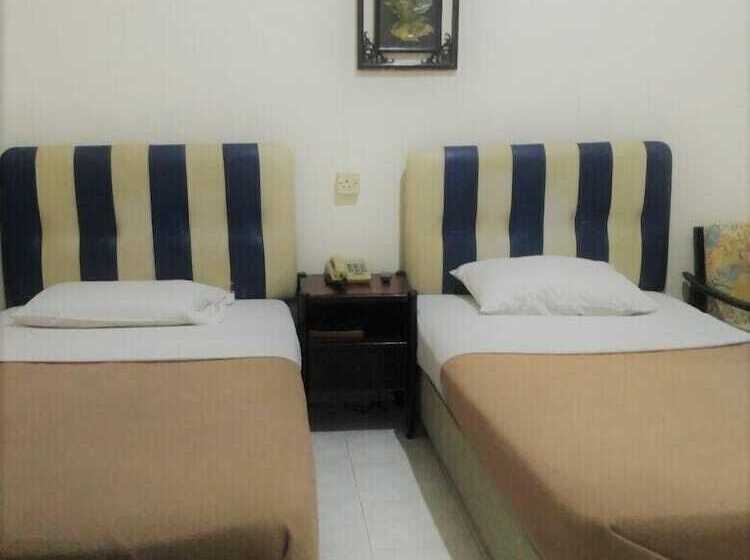 فندق Ang S