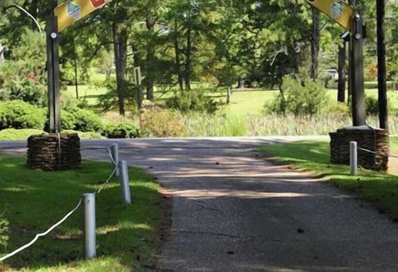 Lake Tiak O Khata Resort