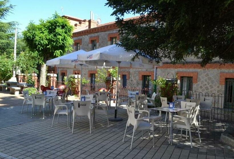 پانسیون Hostal Aribel Longinos