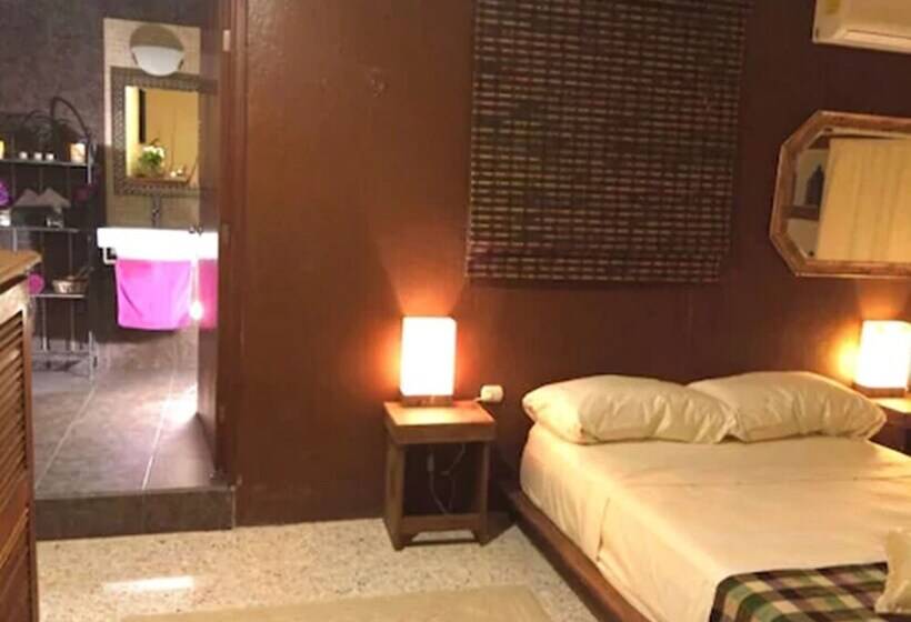 هتل Boutique Casa Mazejuwi