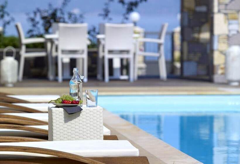 Aeolis Apartments & Studios