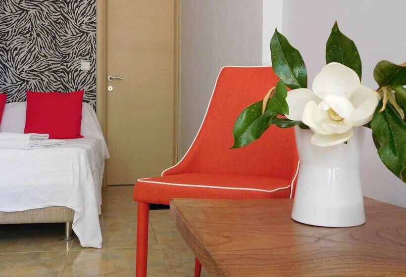 Aeolis Apartments & Studios