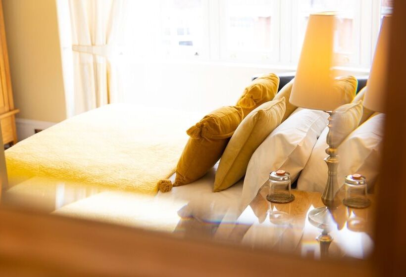 住宿加早餐  All Seasons Boutique Hotels