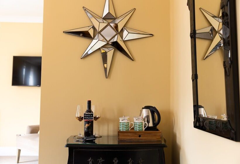 住宿加早餐  All Seasons Boutique Hotels