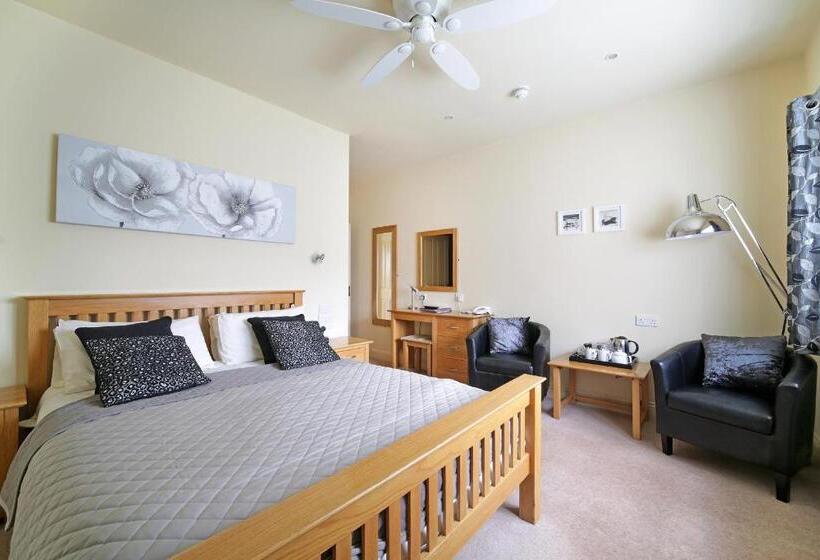 مبيت وإفطار The Masons Arms