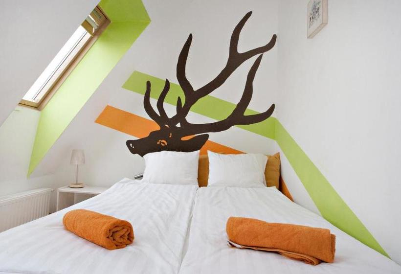 Bell Hostel & Guesthouse