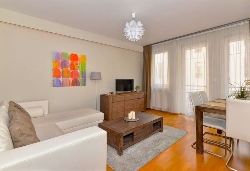 Central Passage Apartments By Vagabond